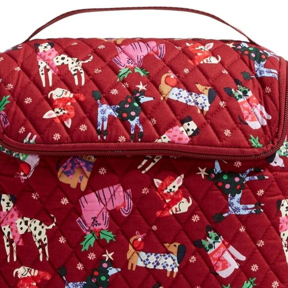 Vera Bradley Crossbody Lunch Bag in Holiday Hounds NWT - Picture 3 of 4